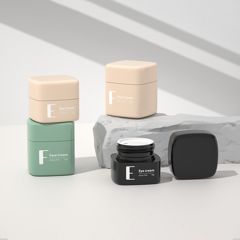 30g plastic cream jar